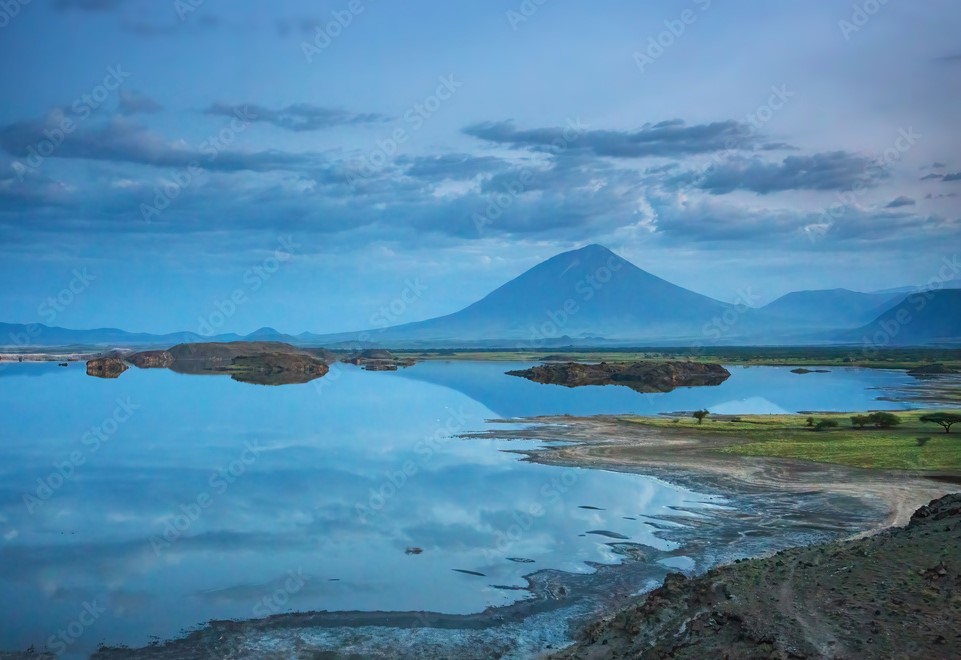 Lake Natron Image 3